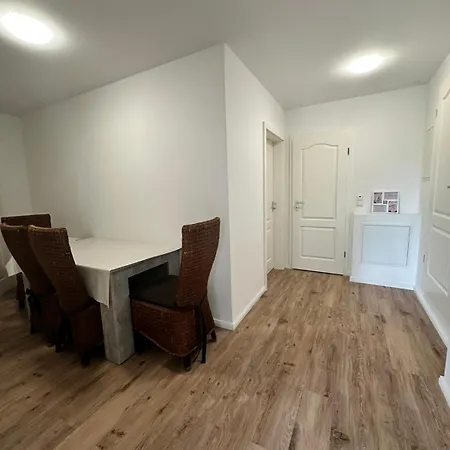 Monteurwohnung Stuhr-brinkum Mit Perfekter Anbindung Apartment
